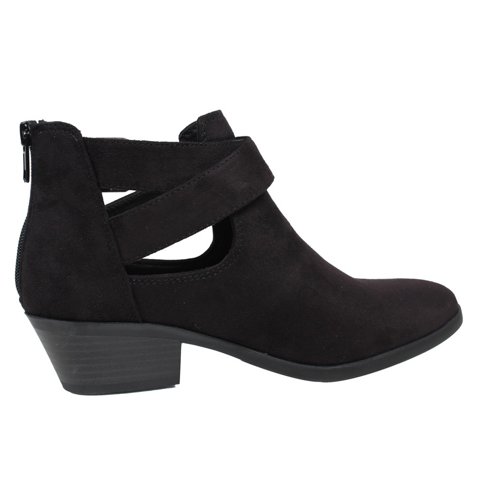 Black criss cross buckle cutout low heel ankle - Picture 3 of 4